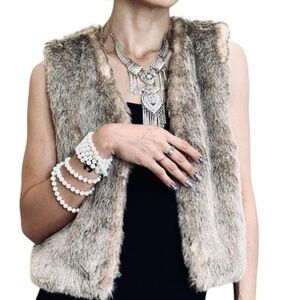 AERIE➕Faux Fur Vest NWOT